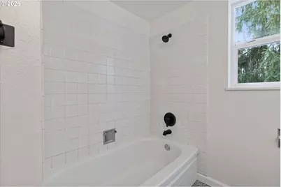 9710 SW 52nd Ave, Portland, OR 97219 - Photo 19