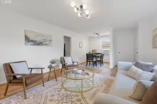 9710 SW 52nd Ave, Portland, OR 97219 - Photo 7