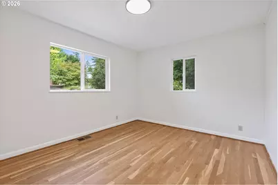 9710 SW 52nd Ave, Portland, OR 97219 - Photo 17