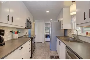 1709 NE 78th St, Vancouver, WA 98665 - Photo 7