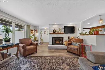 390 Hunington Ave, Eugene, OR 97405 - Photo 11