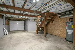 1842 NE 19th St, Lincoln City, OR 97367 - Photo 21