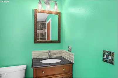 1842 NE 19th St, Lincoln City, OR 97367 - Photo 17