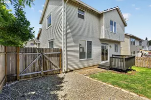 38417 Redwood St, Sandy, OR 97055 - Photo 5