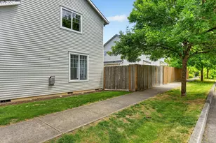 38417 Redwood St, Sandy, OR 97055 - Photo 3