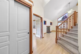 16108 SE Bybee Ct, Portland, OR 97236 - Photo 3