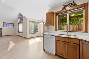 16108 SE Bybee Ct, Portland, OR 97236 - Photo 17