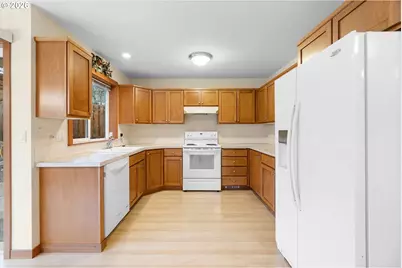 16108 SE Bybee Ct, Portland, OR 97236 - Photo 21