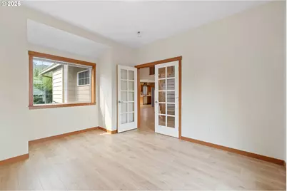 16108 SE Bybee Ct, Portland, OR 97236 - Photo 5