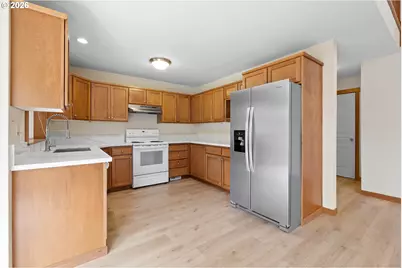 16108 SE Bybee Ct, Portland, OR 97236 - Photo 17
