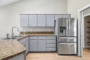 19346 Towercrest Dr, Oregon City, OR 97045 - Photo 17