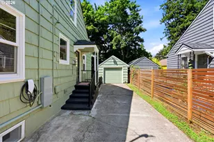 3945 SE Clinton St, Portland, OR 97202 - Photo 39