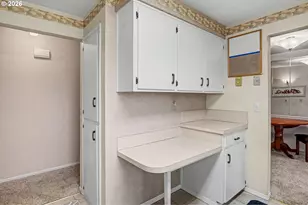 2160 Santiam Dr, Woodburn, OR 97071 - Photo 13