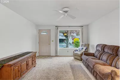 2160 Santiam Dr, Woodburn, OR 97071 - Photo 7