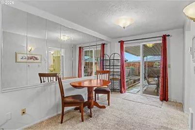 2160 Santiam Dr, Woodburn, OR 97071 - Photo 9