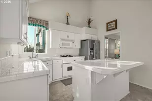 30828 SW Orchard Dr, Wilsonville, OR 97070 - Photo 11