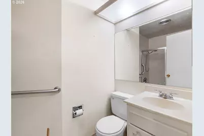 17708 NE Pacific St, Gresham, OR 97230 - Photo 9