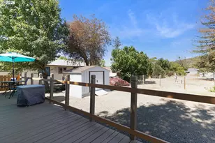 136 Sisters Ln, Roseburg, OR 97471 - Photo 27