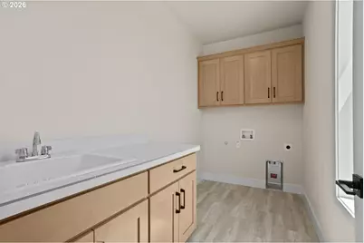 204 NW 16th Ave, Canby, OR 97013 - Photo 35