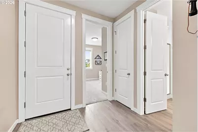 1204 N Sycamore St, Canby, OR 97013 - Photo 5