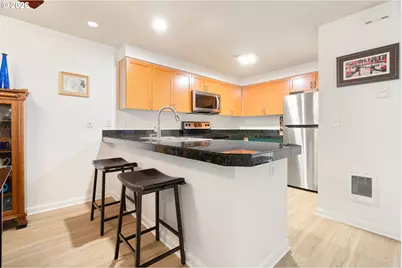 3926 Carman Dr, Lake Oswego, OR 97035 - Photo 17