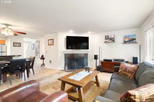 3926 Carman Dr, Lake Oswego, OR 97035 - Photo 7