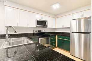 3926 Carman Dr, Lake Oswego, OR 97035 - Photo 21