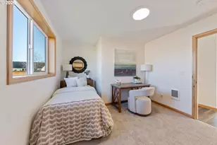 735 ST Charles Street, Eugene, OR 97402 - Photo 27