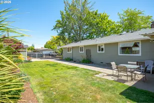 737 NE 18th St, McMinnville, OR 97128 - Photo 47