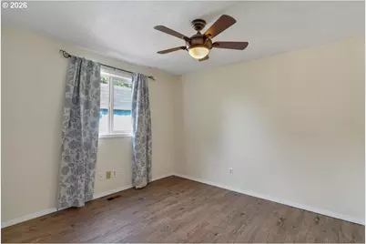 715 Wildflower St, Salem, OR 97301 - Photo 27