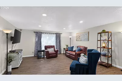 715 Wildflower St, Salem, OR 97301 - Photo 7