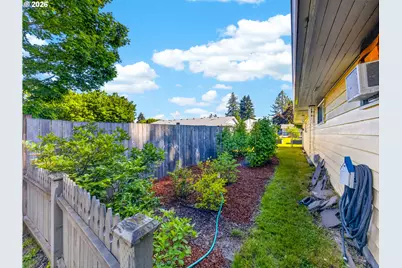 10712 NE 67th St, Vancouver, WA 98662 - Photo 3