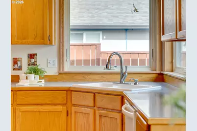 638 S 25th Ct, Cornelius, OR 97113 - Photo 7