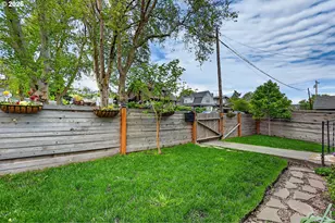 411 E 8th St, The Dalles, OR 97058 - Photo 27