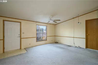 301 E Columbia Dr #8, Newberg, OR 97132 - Photo 11