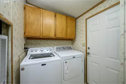 301 E Columbia Dr #8, Newberg, OR 97132 - Photo 29