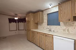 13115 SE Foster Rd, Portland, OR 97236 - Photo 17