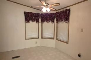 13115 SE Foster Rd, Portland, OR 97236 - Photo 15