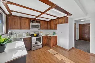 12351 SE Anna Ct, Damascus, OR 97089 - Photo 7
