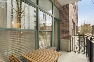 820 NW 12th Ave, Portland, OR 97209 - Photo 15