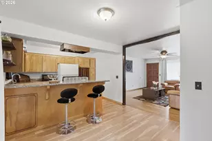 12519 SE Ellis St, Portland, OR 97236 - Photo 15