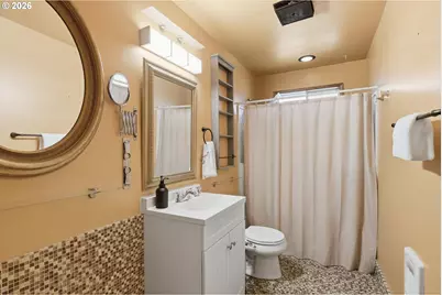 12519 SE Ellis St, Portland, OR 97236 - Photo 23