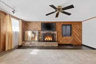 12519 SE Ellis St, Portland, OR 97236 - Photo 11