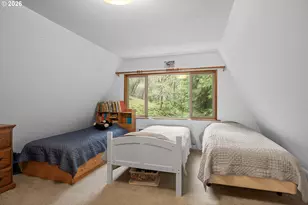 405 Loredo Dr, Roseburg, OR 97471 - Photo 13