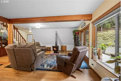 405 Loredo Dr, Roseburg, OR 97471 - Photo 3