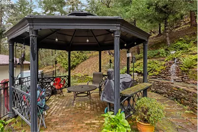 405 Loredo Dr, Roseburg, OR 97471 - Photo 31