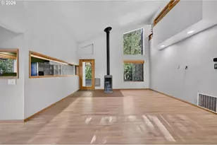 2420 Floral Hill Dr, Eugene, OR 97403 - Photo 13