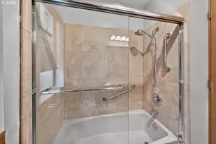 2420 Floral Hill Dr, Eugene, OR 97403 - Photo 25