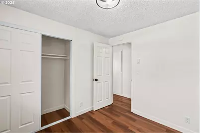 1215 Ellsworth St, Eugene, OR 97402 - Photo 35