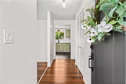 1215 Ellsworth St, Eugene, OR 97402 - Photo 7